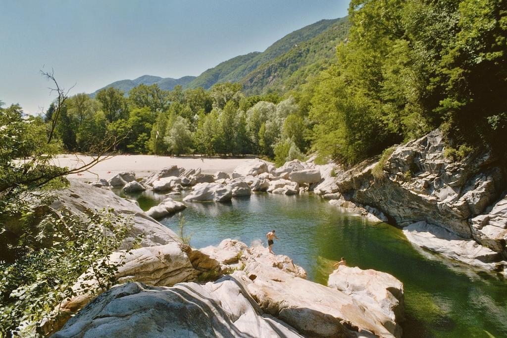 Hostel Baracca Backpacker Aurigeno Zewnętrze zdjęcie