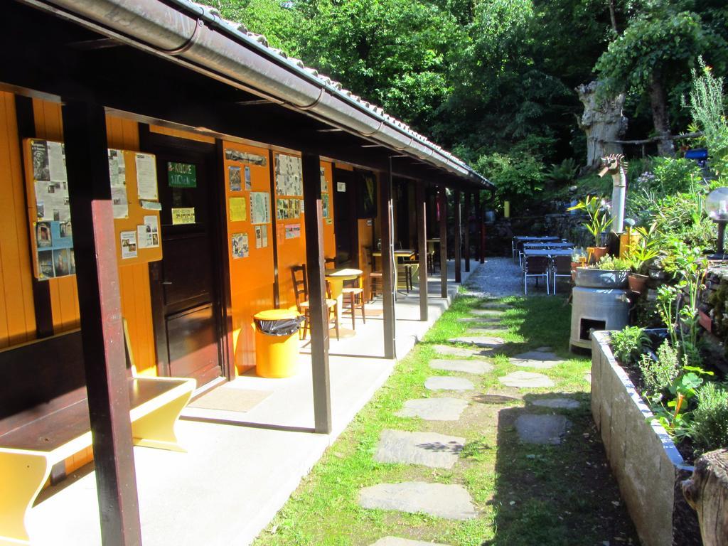 Hostel Baracca Backpacker Aurigeno Zewnętrze zdjęcie